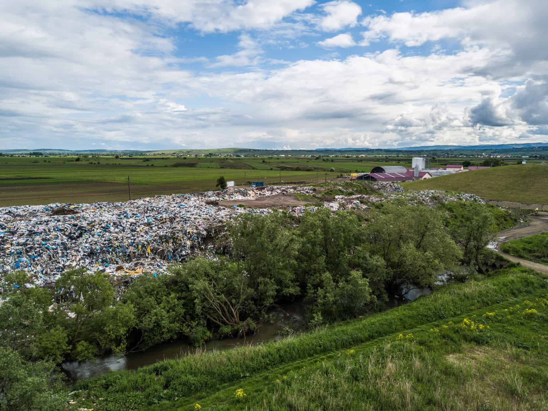 „Rădăuțiul Civic” obligă primăria să dea date despre deșeurile colectate