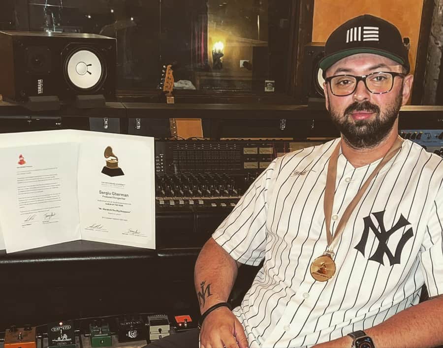Orădeanul care a câștigat un Grammy vrea să se întoarcă în România - Rappy a devenit producător muzical în America