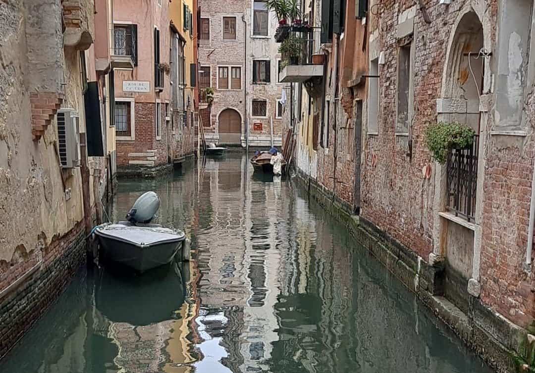 Veneția limitează grupurile de turiști