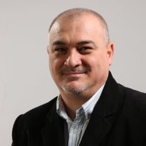  Ioan Hosu, profesor universitar la Facultatea de Științe Politice Administrative și ale Comunicării, de la Universitatea Babeș-Bolyai din Cluj-Napoca