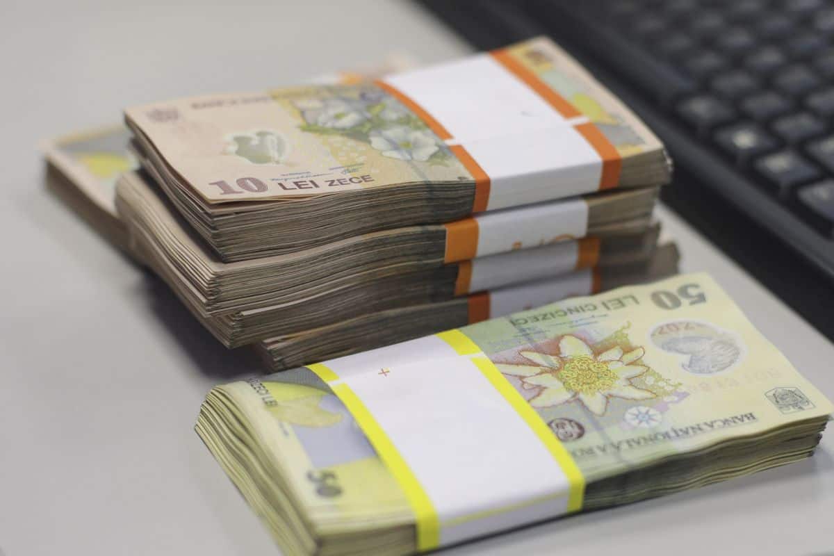 Creșterea economică a României, sub așteptări. Analiștii UBB revizuiesc în scădere prognoza, pe fondul consumului ridicat | Monitorul de Cluj