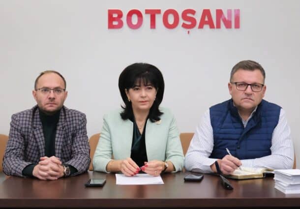Primarul din Botoșani a fost turnat la DNA de soțul amantei - păstrase subiectele de concurs primite de soție de la primar
