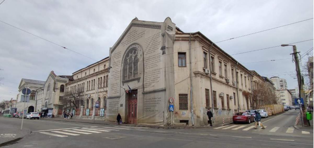 Încep lucrările la Filarmonica Iași, după o aşteptare de peste 15 ani - Licitaţia a fost lansată de beneficiarul restaurării, CJ Iași