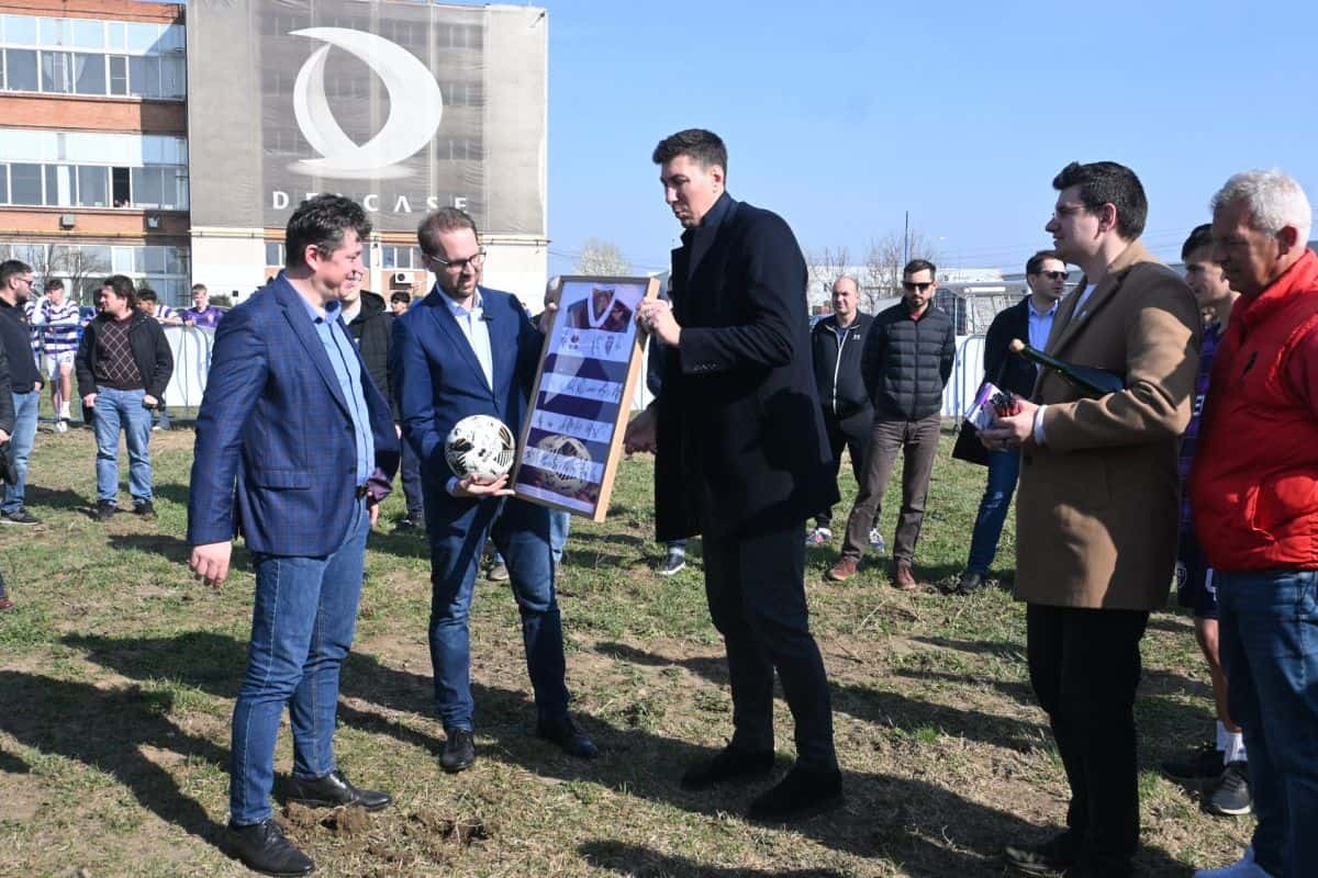A început construcţia noului stadion al Timişoarei. Va avea peste 10.000 de locuri în tribune