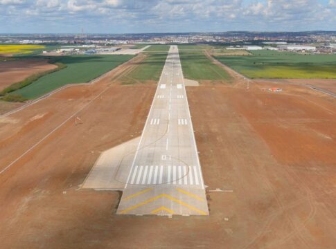 Aeroportul Oradea va avea o pistă mai mare Sursă foto: Aeroportul Oradea
