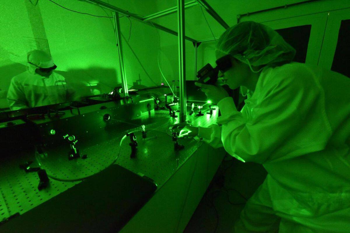 Laserul de la Măgurele, începutul unei noi ere în domeniul explorării spațiale și al sănătății | Aktual24