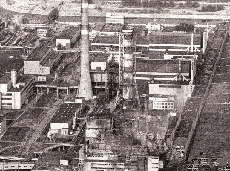 Este distrusă în urma exploziei a patra unitate de putere a Centralei de la Cernobîl. Foto: UNIAN