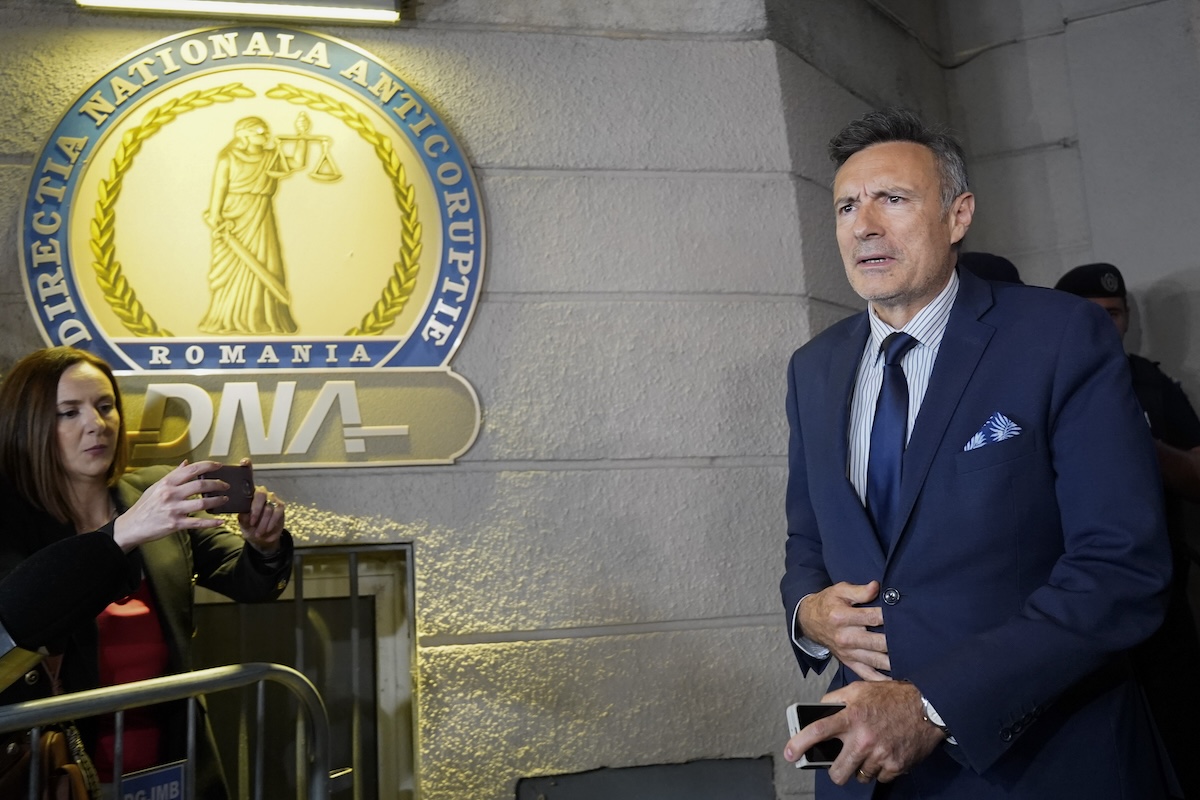 DNA: Coldea și Dumbravă sunt interesați de consiliere în dosarele lui Alexander Adamescu și Emil Tufan. Foto Inquam Photos/ Saul Pop