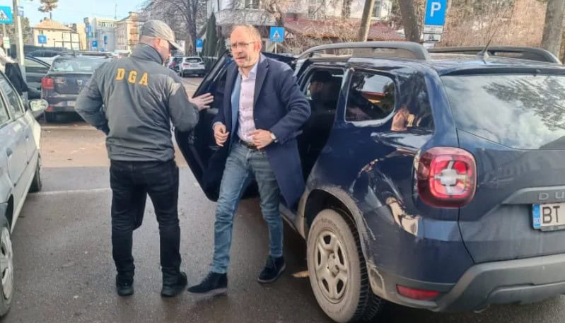 A început campania cu stângul. Primarul din Botoșani a fost trimis în judecată de DNA, procurorii Direcției Naționale Anticorupție au dispus trimiterea în judecată a lui Cosmin Andrei.