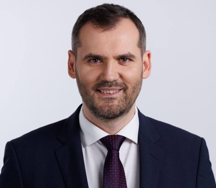 A ajuns la urgențe în seara alegerilor. Ce s-a întâmplat cu candidatul USR la Primăria Sectorului 3?