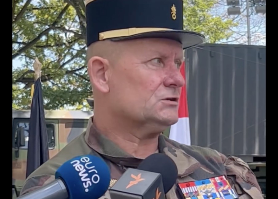 Cristi Tănăsoiu, românul care a ajuns colonel în Legiunea Străină și fost șef de cabinet al generalului care comanda unitatea.
