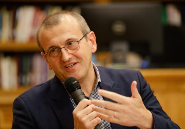 Cristian Preda, politolog: „Favorit e Geoană, care vine din nomenclatura PCR