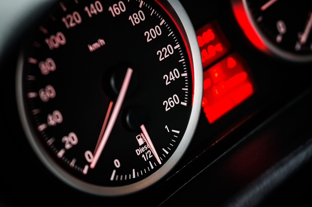 Au crescut vânzările auto în România. Marca preferată de români și cea mai bine vândută mașină rămâne în continuare Dacia.