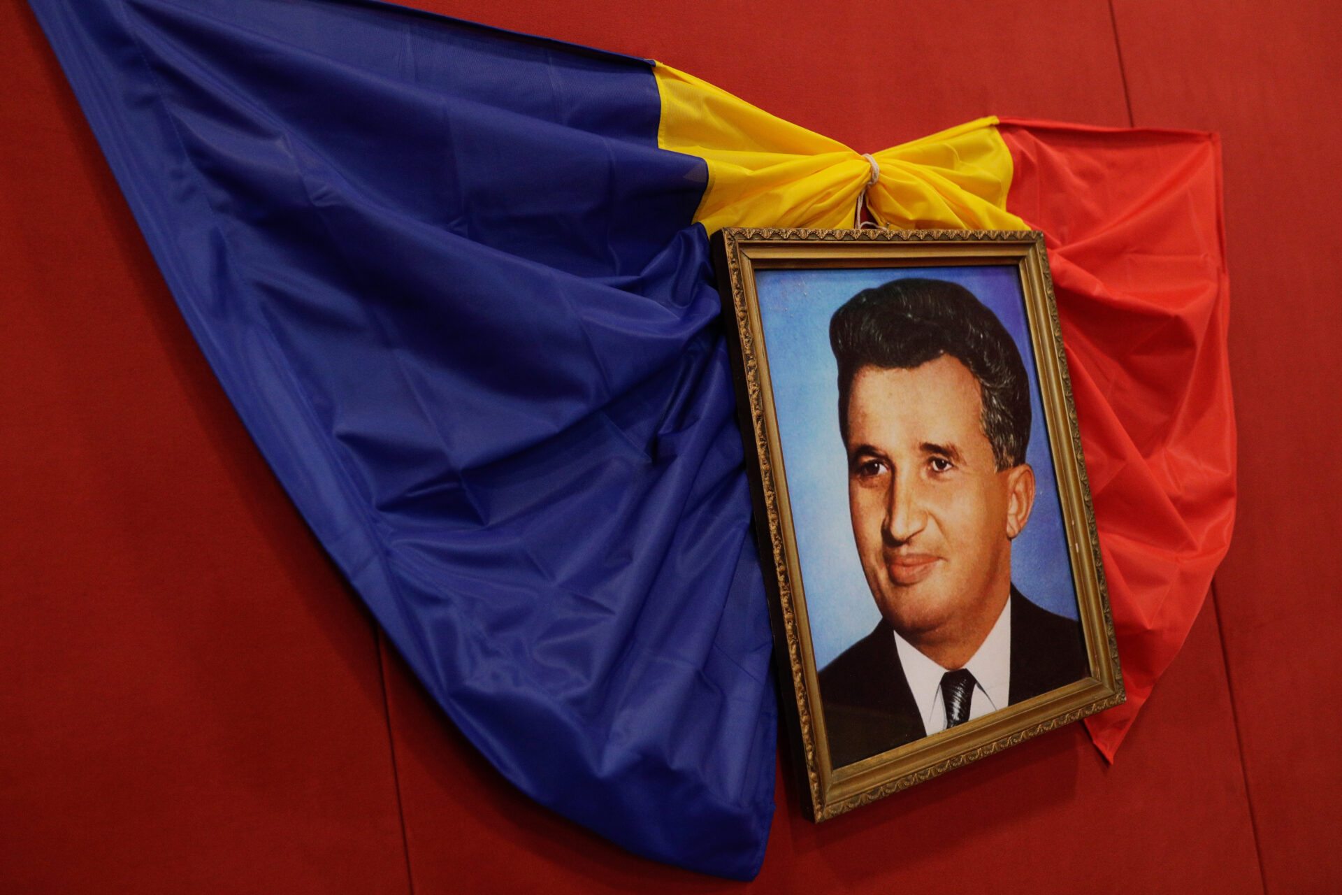 Românii și nostalgia comunismului. De ce îl consideră un trecut „mai sigur și mai bun”