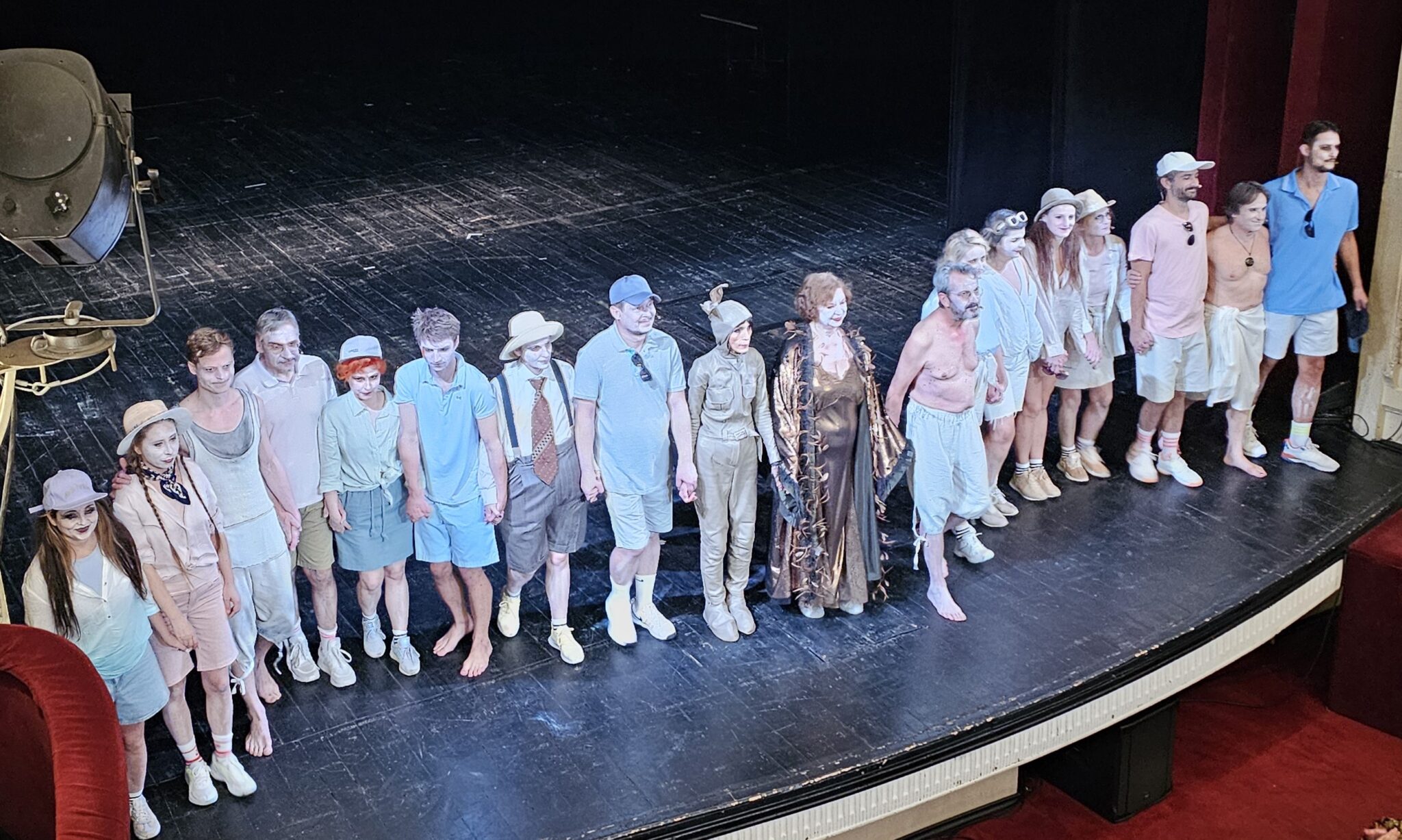 Odeon „Lexiconul amar” de SebastianVlad Popa și Laur Cavachi, regia