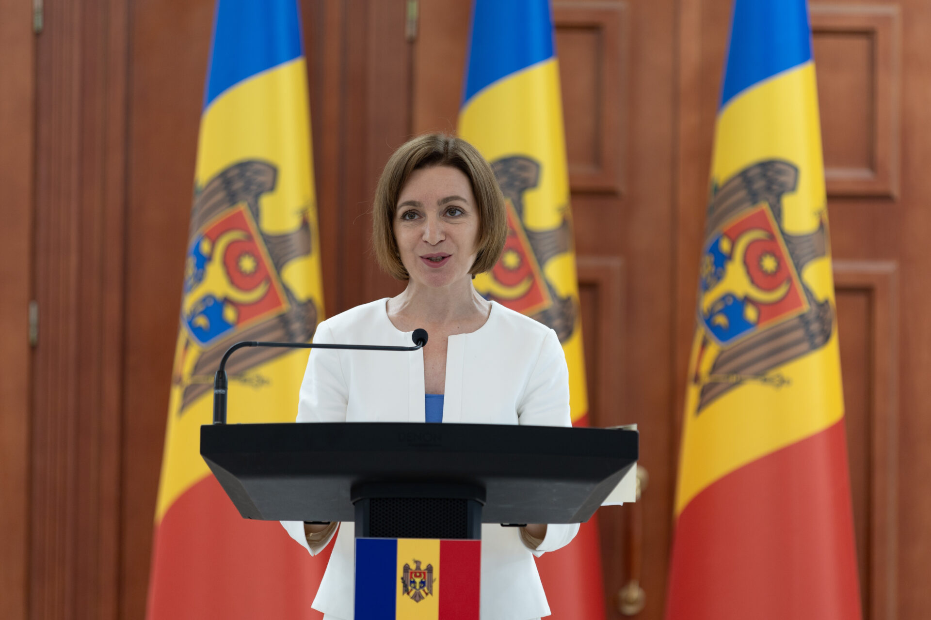 Republica Moldova și-a modificat Constituția. Integrarea în UE a devenit obiectiv strategic