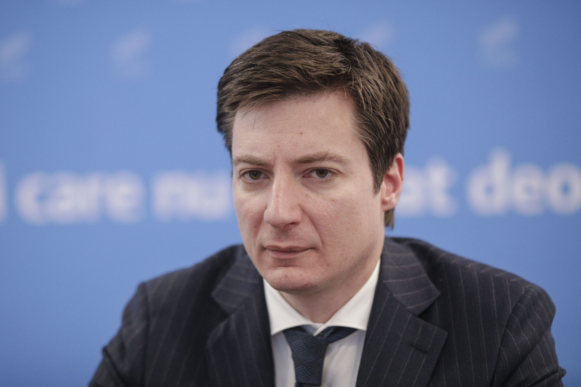 Andrei Caramitru, audiat pentru o postare pe Facebook. Călin Georgescu i-a făcut plângere
