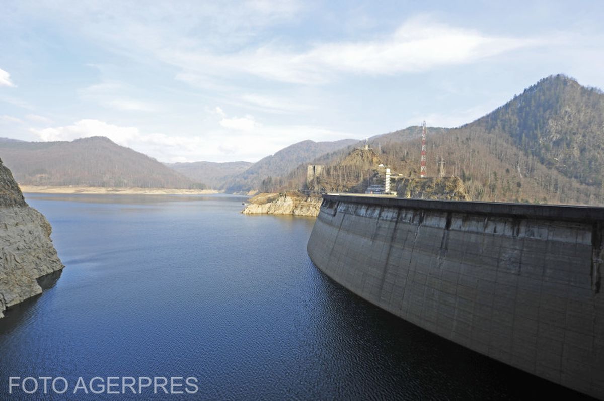 WWF România: Retehnologizarea hidrocentralelor învechite, o soluție pentru creșterea capacității de energie regenerabilă și independența energetică a României