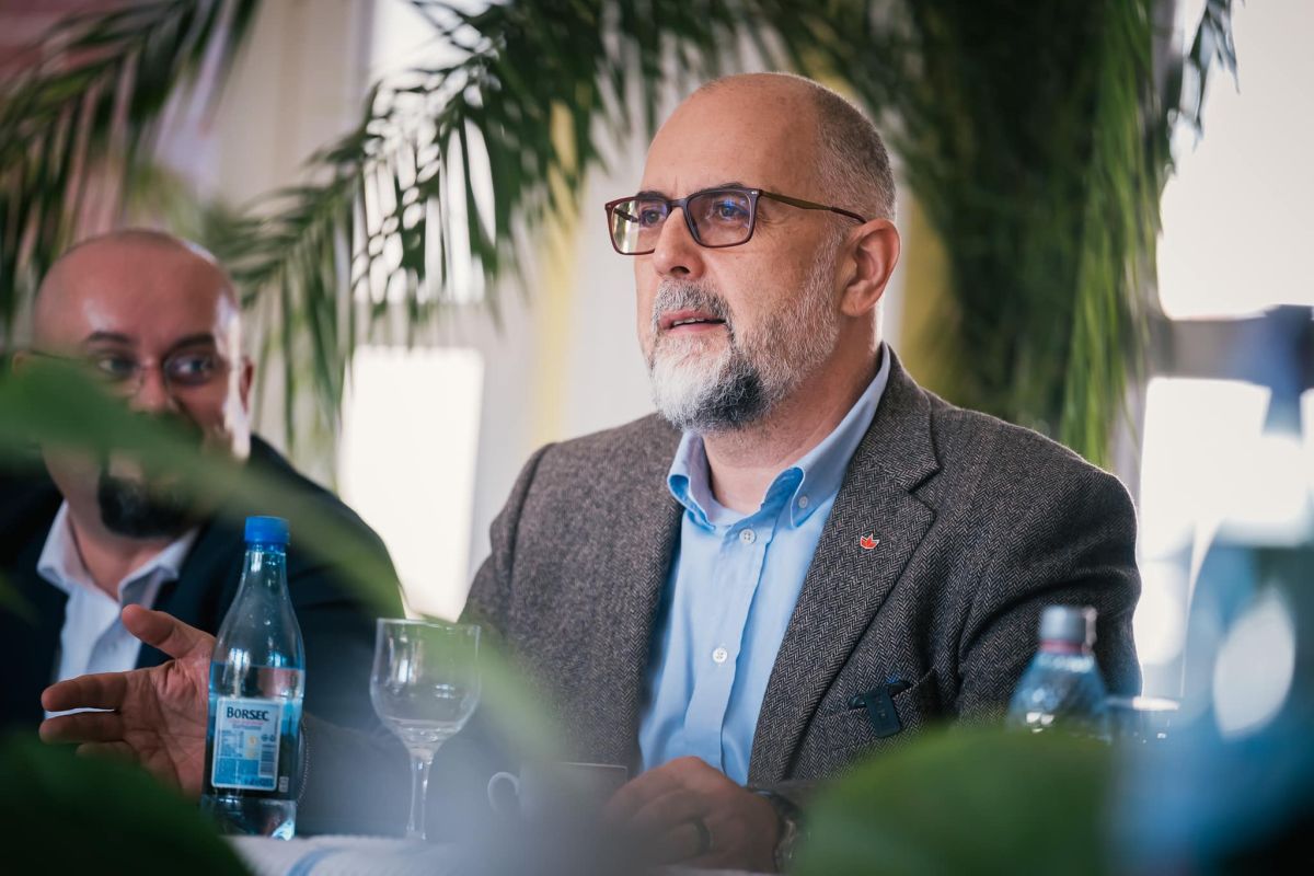 Kelemen Hunor: Eu nu am o problemă cu domnul Hurezeanu, eu am o problemă cu instituţia Ministerului de Externe