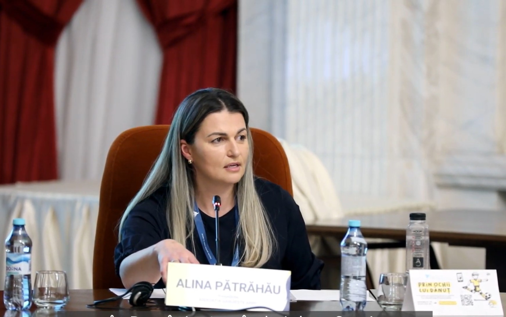 Alina Pătrăhău, fondatoarea Asociaţiei Dăruieşte Aripi, care ajută copiii bolnavi de cancer - „În România, este nevoie de foarte mulți «dăruitori de aripi»./Ne revine tuturor responsabilitatea de a îmbunătăţi viaţa în comunitatea noastră”