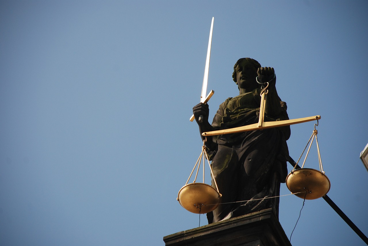 Fostul episcop al Hușilor, condamnat definitiv la 8 ani de închisoare pentru viol