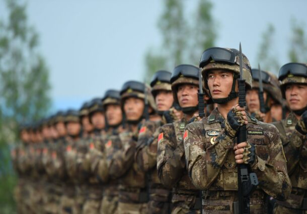 AKTUAL24 | China trimite soldați pe frontul din Ucraina pentru a câștiga experiență din războiul dronelor, luptând de partea Rusiei
