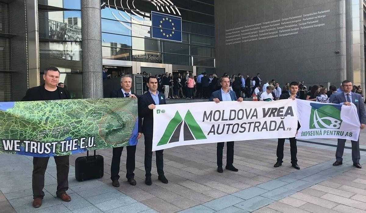 ZIARUL DE IAȘI | Trei ONG-uri au reușit să pună pe harta României două autostrăzi