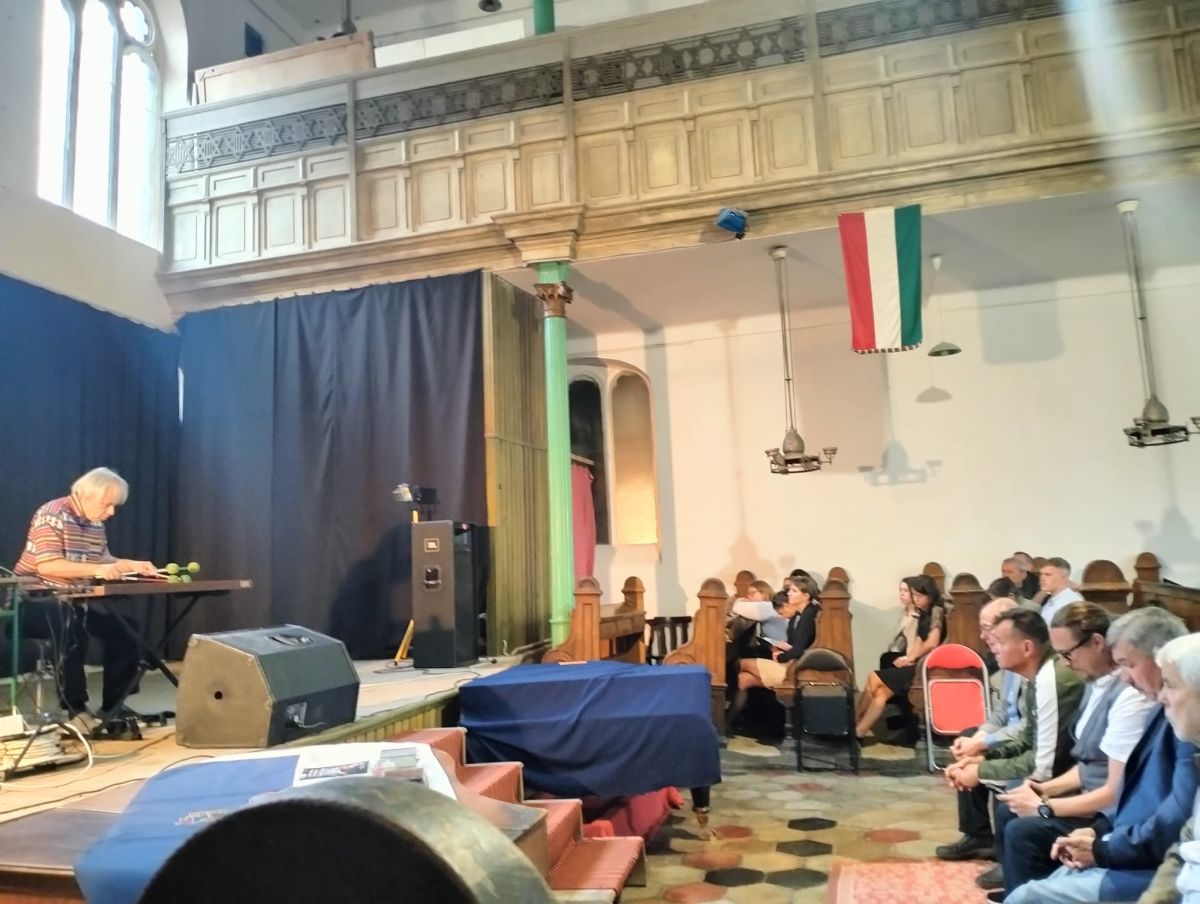 Această muzică care ne unește. Legătura dintre Odiseea spațială și un mic oraș din Transilvania
