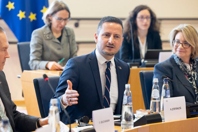 Nicu Ștefănuță: „Nu întreba ce poate țara face pentru tine, întreabă ce poți tu face pentru ea”