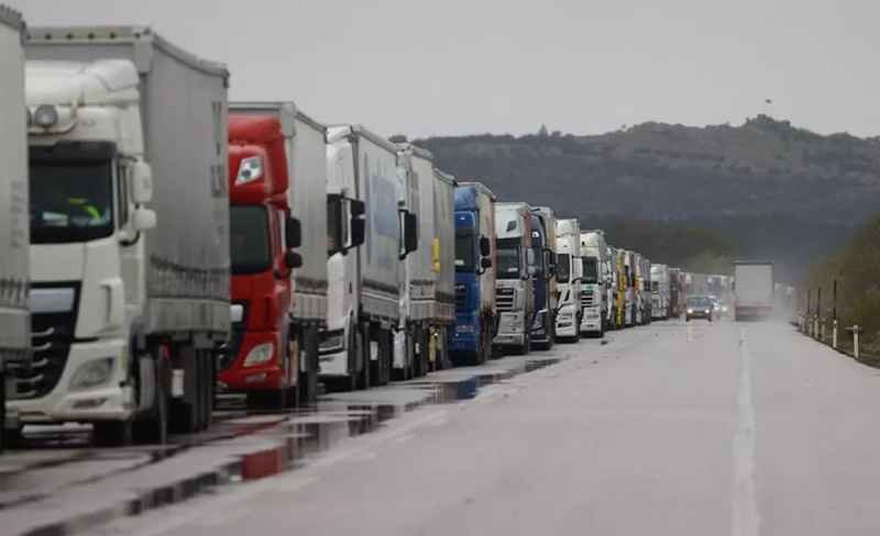 Ziarul de Iași | Iașul ar putea introduce o rovinietă locală pentru autovehiculele de mare tonaj. Peste 130 de firme contestă proiectul