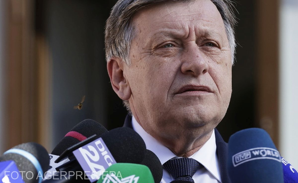 Crin Antonescu își recunoaște înfrângerea: Este un rezultat ireversibil