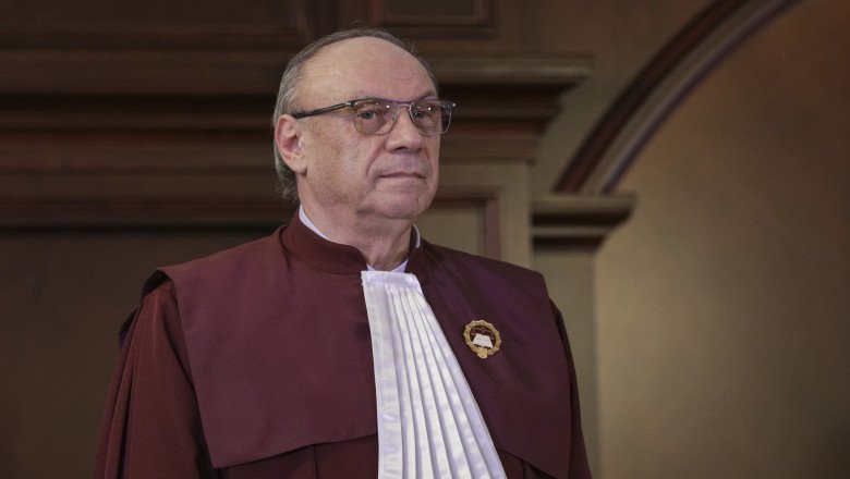 Președintele Curții Constituționale, pe cale să devină cel mai bine plătit pensionar din Iași