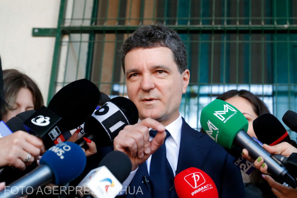 Nicușor Dan: Să ne raportăm cu prudenţă la rezultatele exit poll-urilor pentru că sunt de la ora 19.00 şi fără diaspora