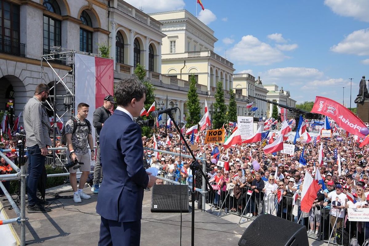 Nicușor Dan, în Polonia: ”Credeți în victoria voastră, cum noi am crezut în victoria noastră” | VIDEO