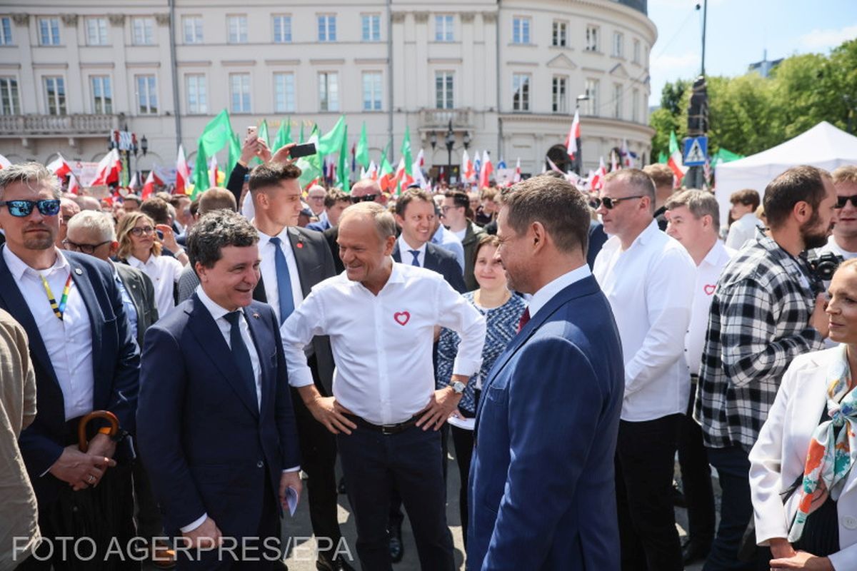 Polonia: cursă prezidențială strânsă.  Candidatul pro-european susținut activ  de Nicușor Dan, președintele ales al României