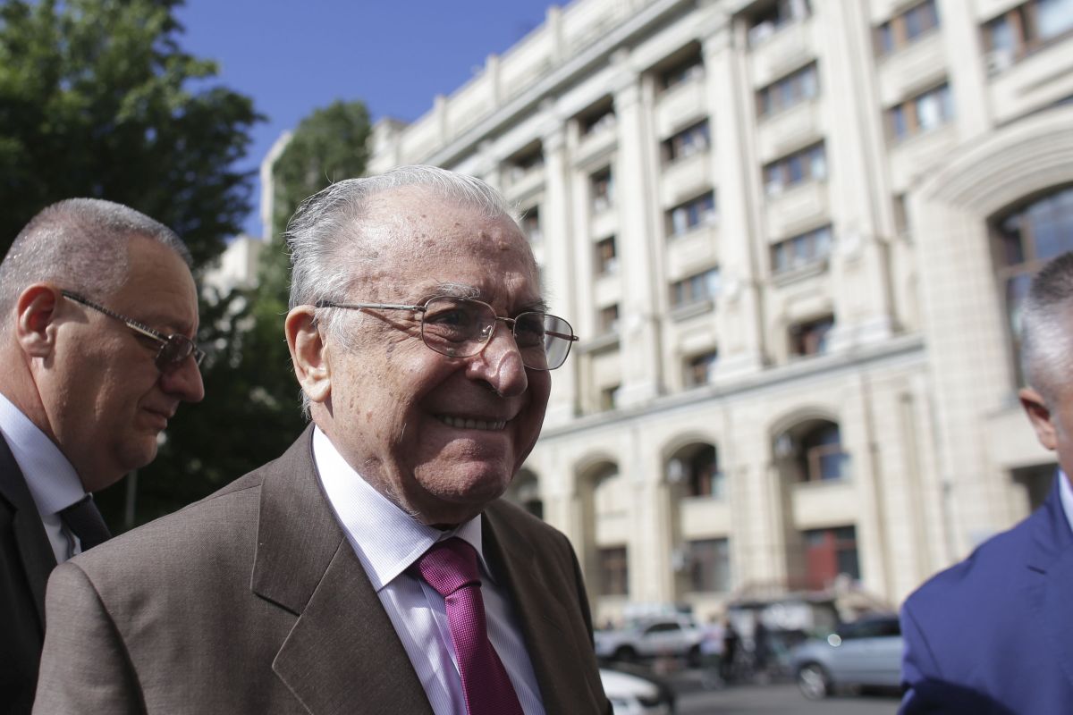 Ion Iliescu suferă de cancer pulmonar. Spitalul „Prof. Dr. Agrippa Ionescu”: „Starea generală rămâne staționară”