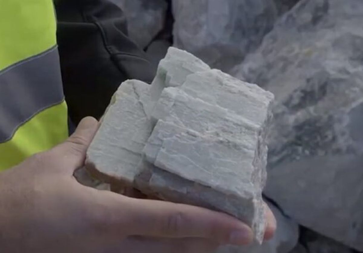 AKTUAL24 | Un cristal care seamăna cu kriptonita lui Superman ar putea alimenta tranziția către energie curată a Europei