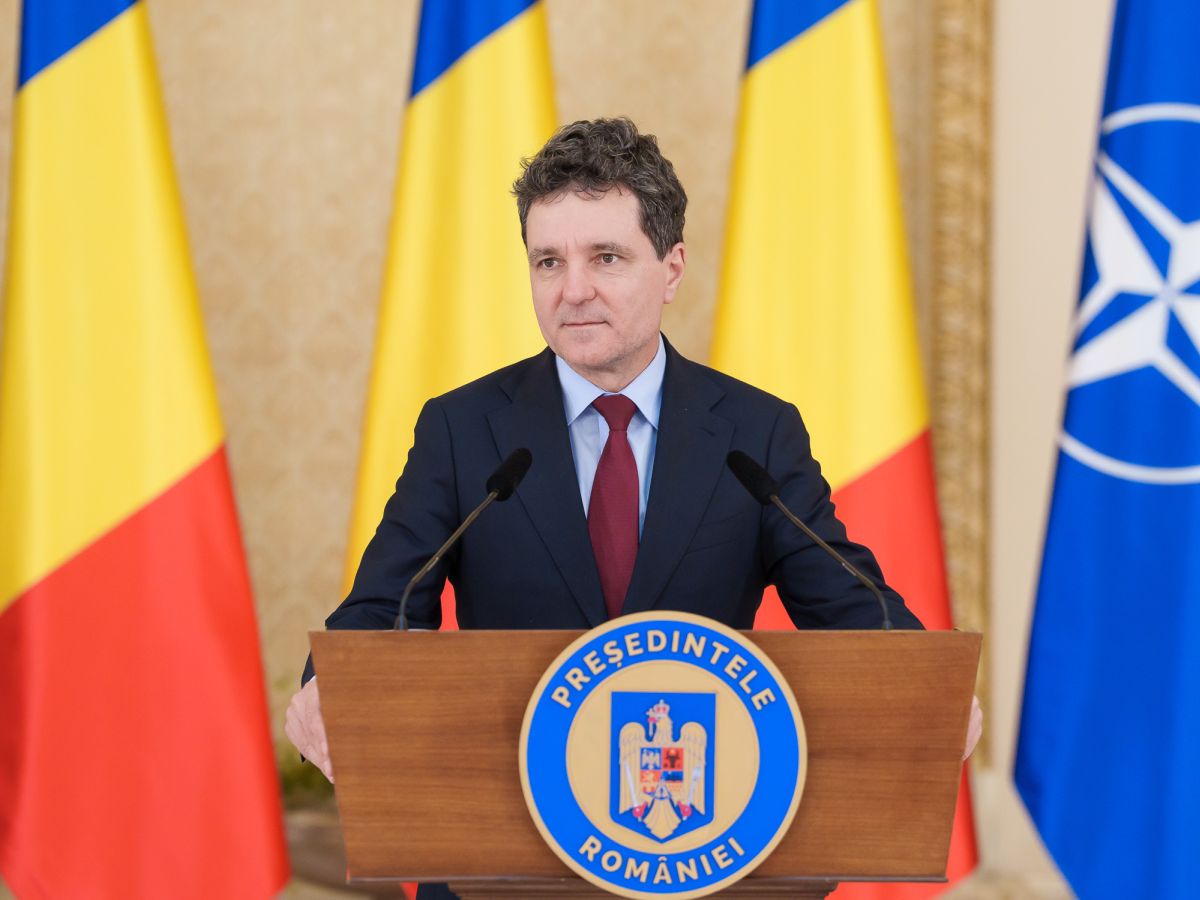 Președintele Nicușor Dan și-a depus declarația de avere. Cele 400 de persoane care l-au împrumutat, trecute în anexă