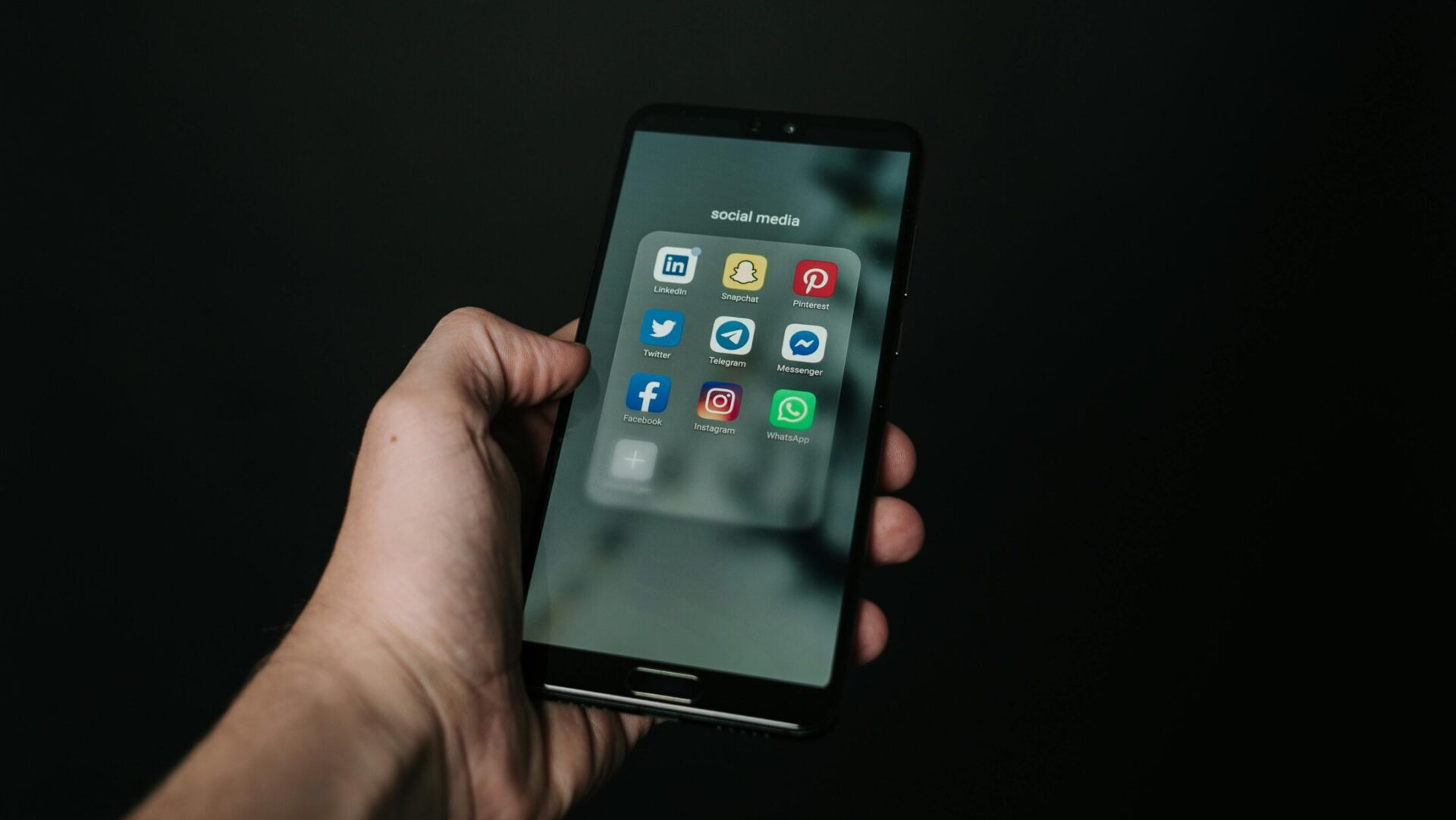 Ambasada SUA la București anunță controale mai dure pentru vizele de student. Solicitanții vor trebui să-și facă publice conturile de social media