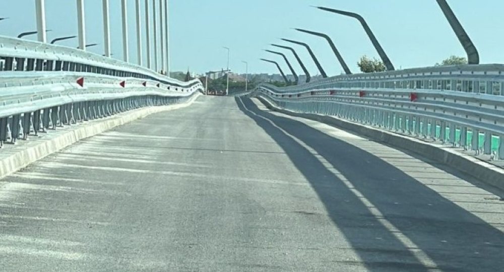 Noul pod peste Mureș, închis din cauza unor probleme tehnice majore