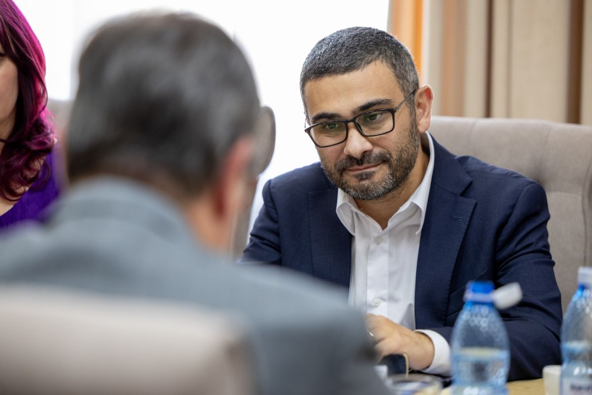 Ministrul Muncii trimite Corpul de control la ANPIS după investigația G4Media care a dezvăluit că zeci de angajați și rude ale lor au primit ajutoare de urgență de la instituție