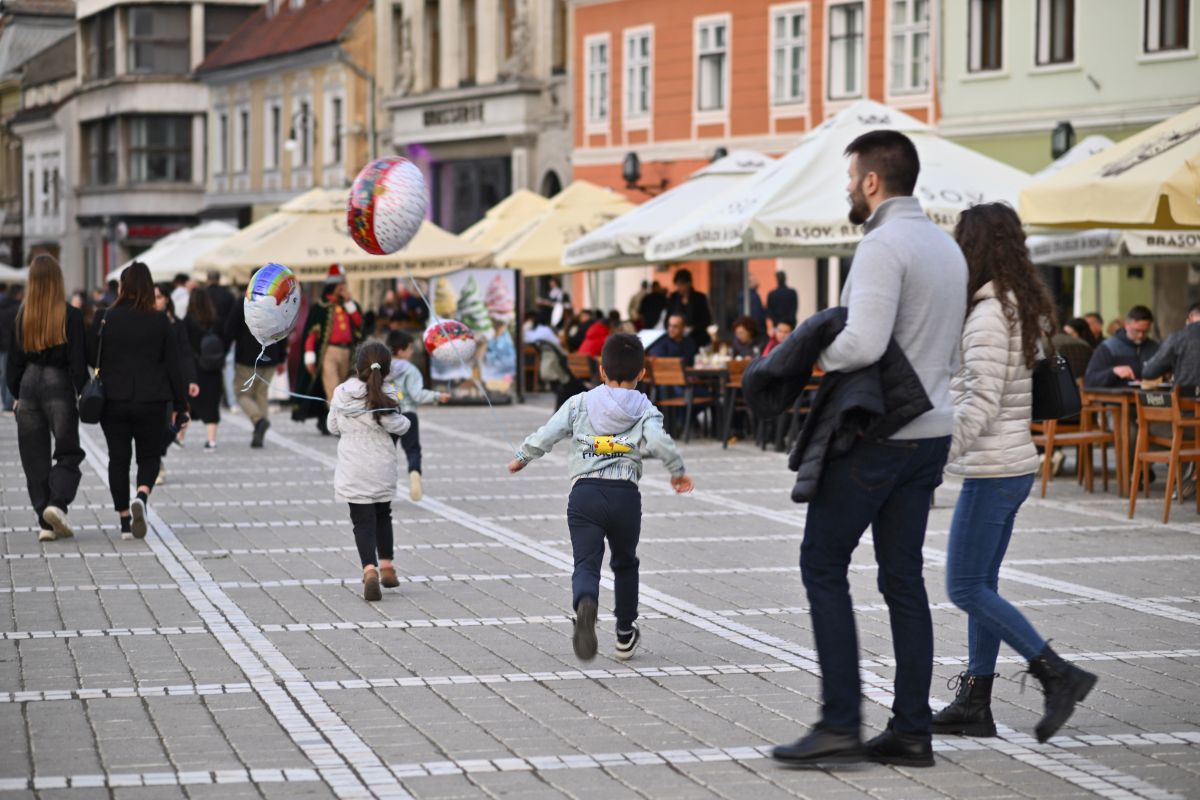 Doar jumătate dintre români cred că România le oferă un viitor copiilor lor și generațiilor viitoare | Barometrul Informat.ro – INSCOP Research