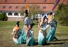 Peste o mie de artişti din 13 ţări, la Festivalul Inimilor de la Timișoara. Nevăzătorii „pot simţi” portul popular