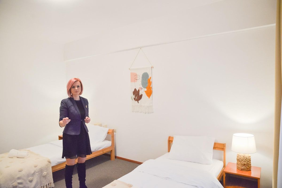 „Adăpostul nostru e secret, dar speranța trebuie să fie publică!”. Interviu cu Flavia Boghiu despre cum se poate salva o viață din violența domestică