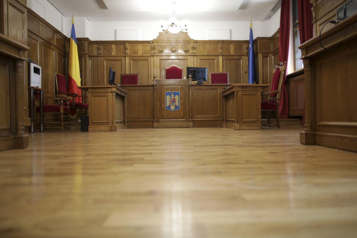 Surse | Pensionari fictive pentru păstrarea privilegiilor celei de a 3-a puteri în stat