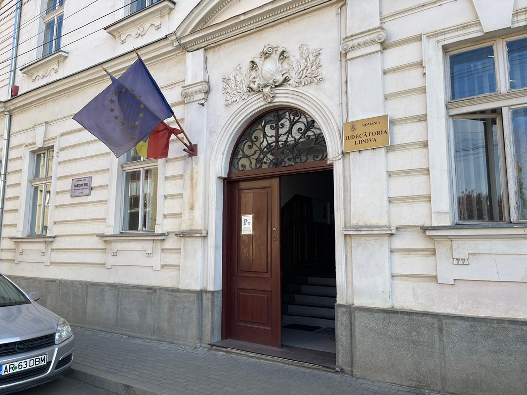 Femeie din Arad, arestată pentru violență asupra fiicei