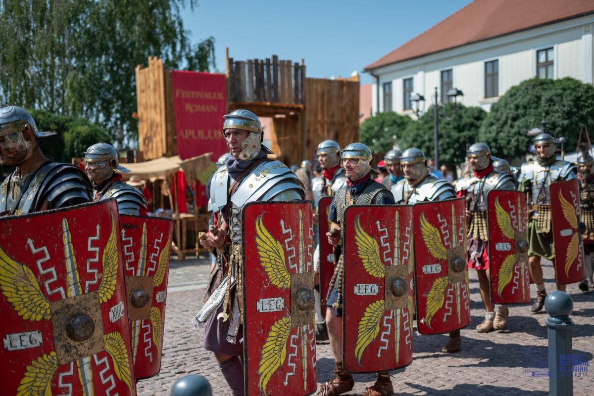 Festivalul Roman Apulum - Ad Portas!, cu reenactori din mai multe ţări | FOTO