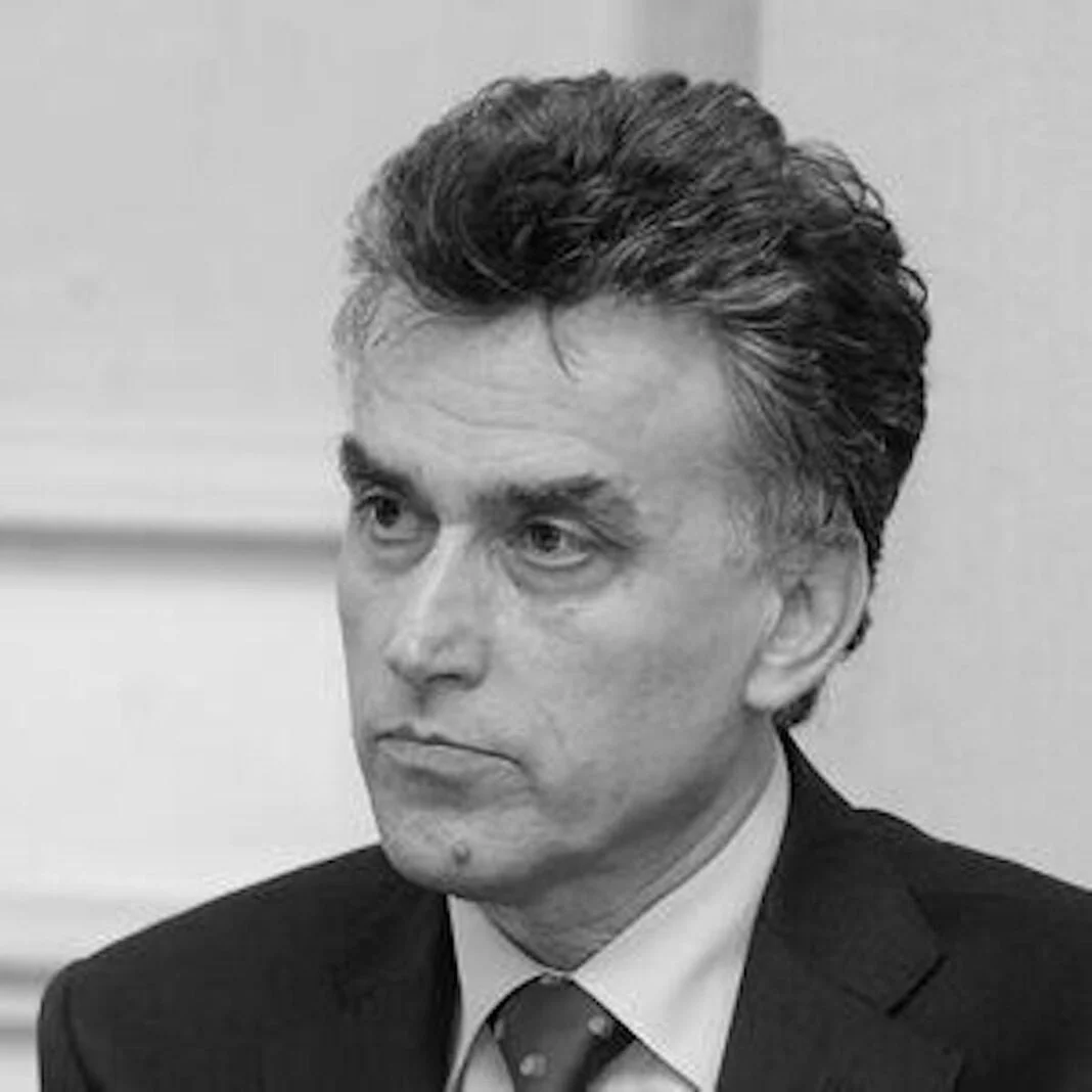 Eșecul aderării la zona Euro și realitatea aspră a României: decidenții politici sunt rupți de interesele cetățenilor