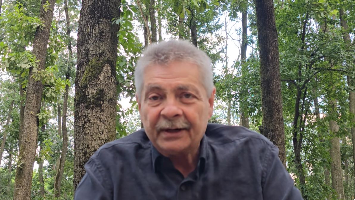 Aktual24: Sorin Ovidiu Vîntu anunță că își va lansa partid din toamnă și susține că vrea ieșirea României din UE. Vîntu i-a cerut lui Georgescu să redevină activ politic și să-l ajute: „Îi voi pune la dispoziție tot ce are nevoie, dacă Georgescu va ajunge președinte”