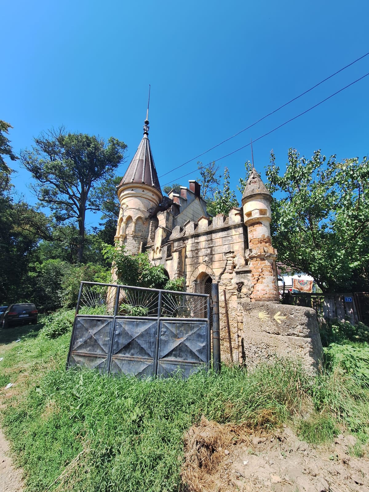 Bani, afaceri și ruine: cum se scrie istoria Castelului Sturdza